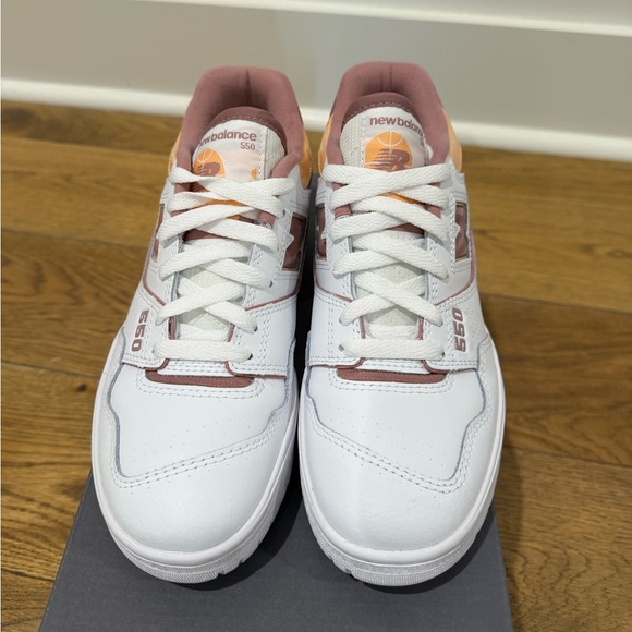 New balance 550s - Picture 2 of 5